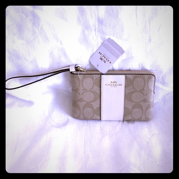 Coach Handbags - 🦋Coach Wristlets🦋