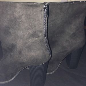 NEVER WORN,TOO SMALL