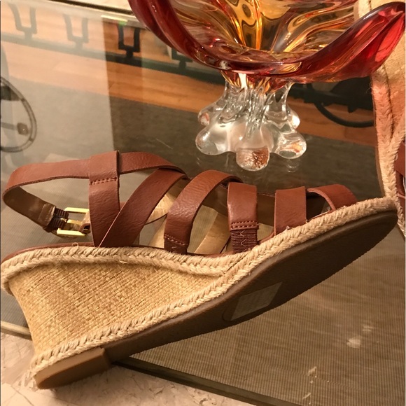 Cute pair of Chaps Wedges 🌻 - Picture 2 of 5