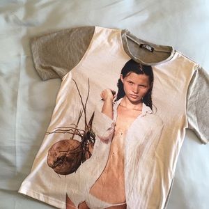Dimepiece Kate Moss Graphic T-Shirt Size Medium