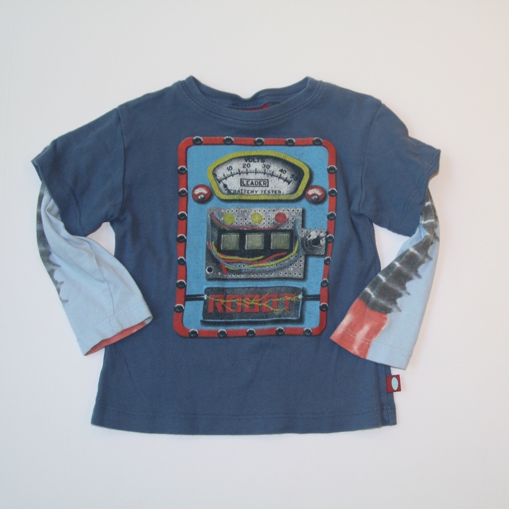Long sleeve robot T