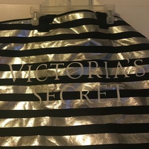 ✨SALE✨ Silver and black striped VS tote bag