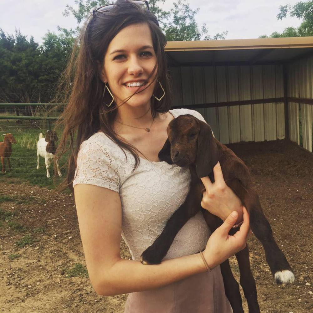 Meet your Posher, Caitlyn