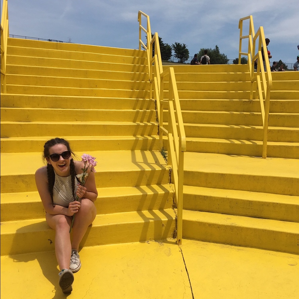 Meet your Posher, Claire