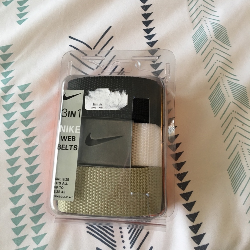 Nike golf belts