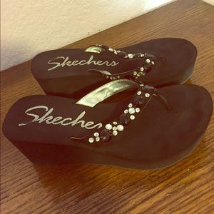 Skechers sandals 👡