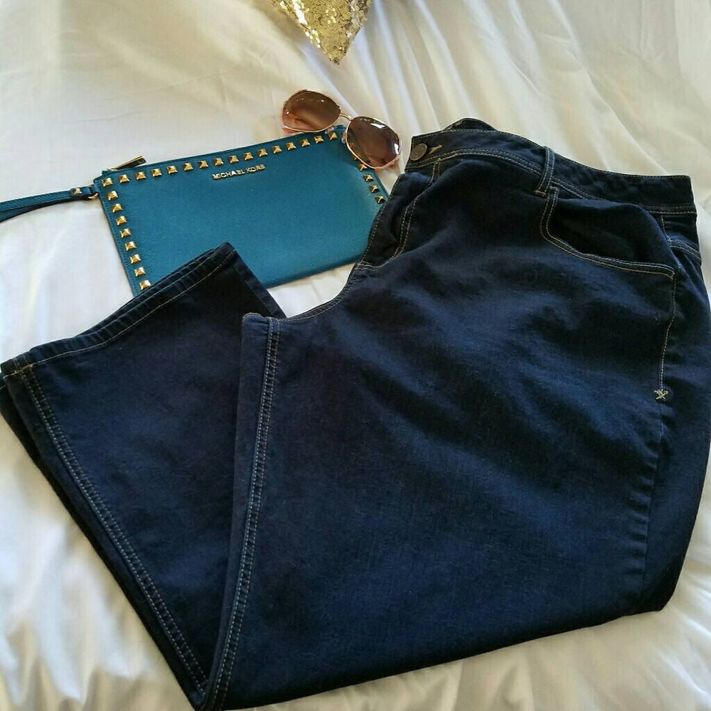 Genus Fit Crop