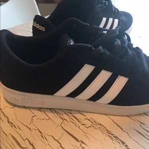 Men's Adidas leather sneakers