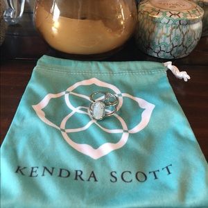 Kendra Scott ring- iradescent drusy