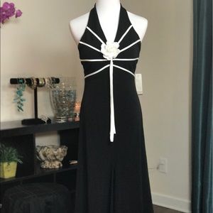 Cache black and white halter dress