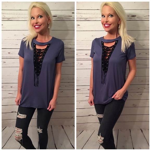 LAST 1! πGorgeous blue and black front tie top! - Picture 3 of 4