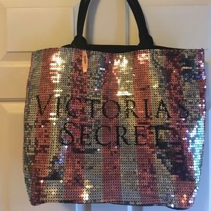 ✨SALE✨ Pink and silver sequin VS bag