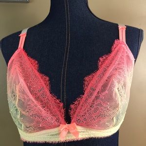 VS 36DD Lace Bra Very Sexy Unlined Plunge Bra