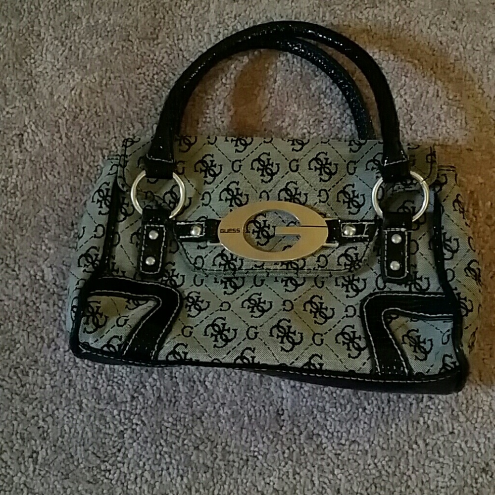 Guess purse