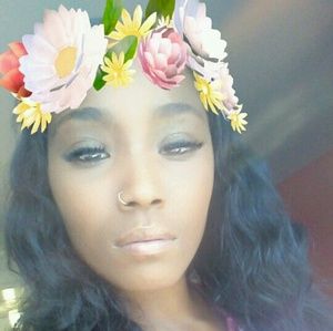 Meet your Posher, Ebonee