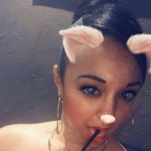 Meet your Posher, Sade