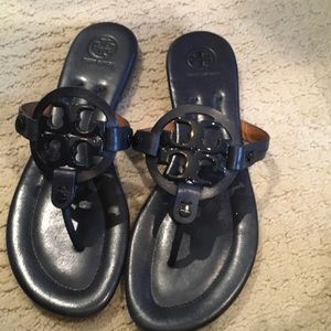 Size 8 Tory burch millers navy NWOT