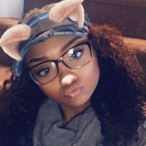 Meet your Posher, Janae