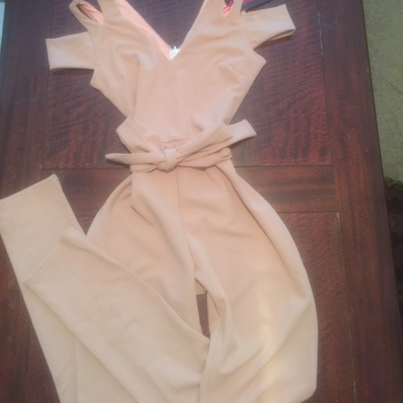 NWT All into one Romper - Picture 2 of 3