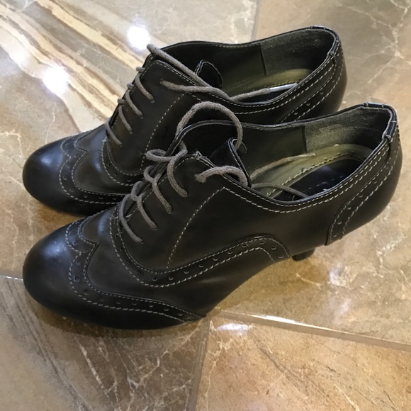 rialto Shoes - Dark Gray Vintage Style Heels sz 7 1/2