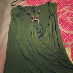 Maurices green sleeveless shirt Size M