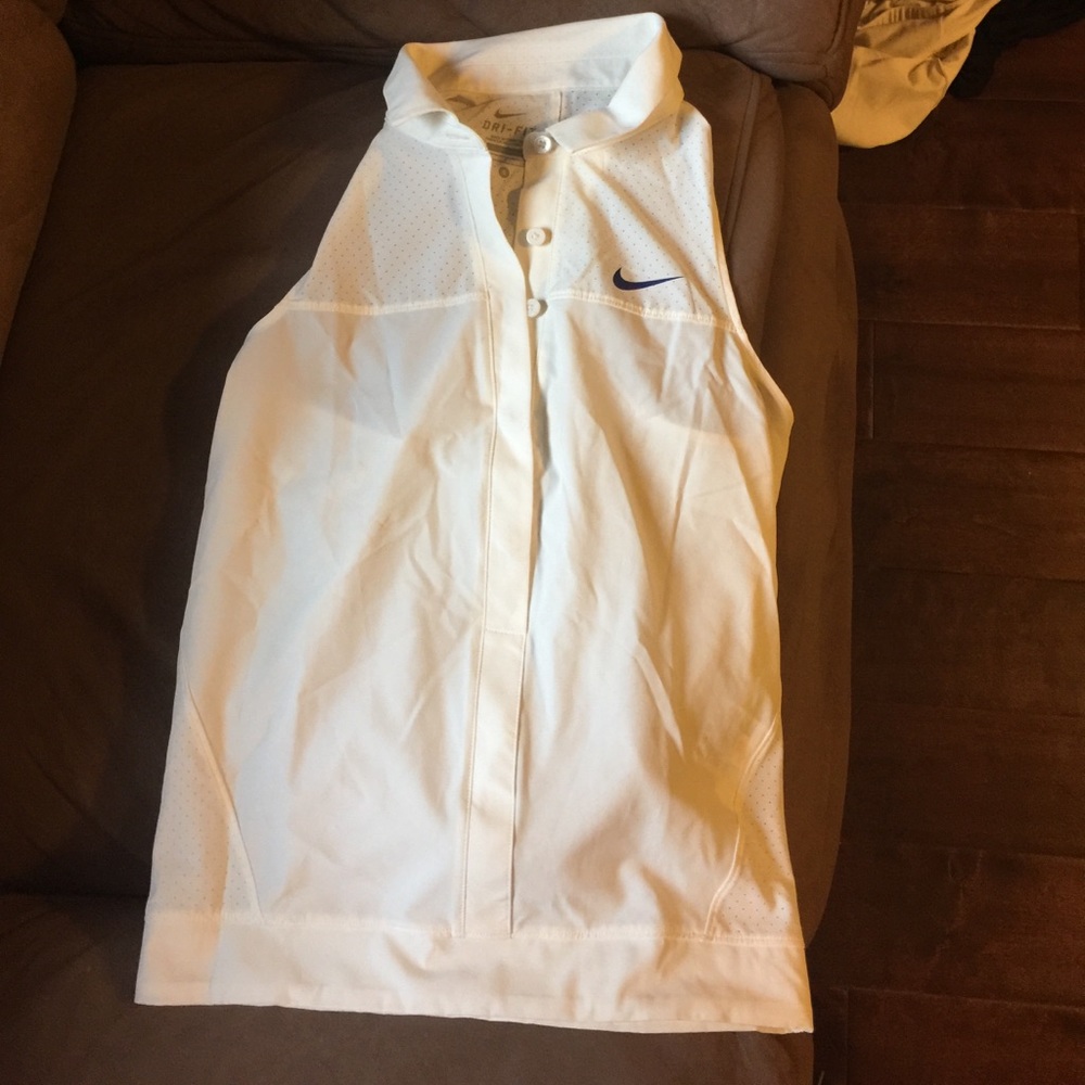 Nike tank