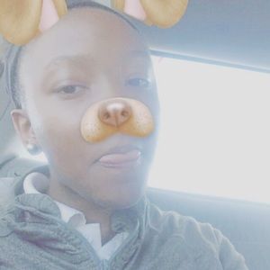 Meet your Posher, Desiree