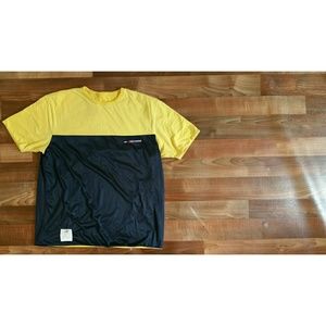 Reversible Tommy Hilfiger tee