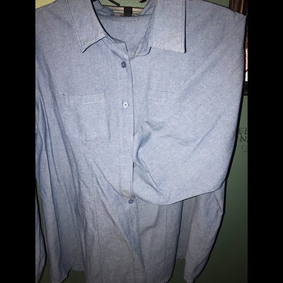 Miss Lili light denim button up - Picture 2 of 3