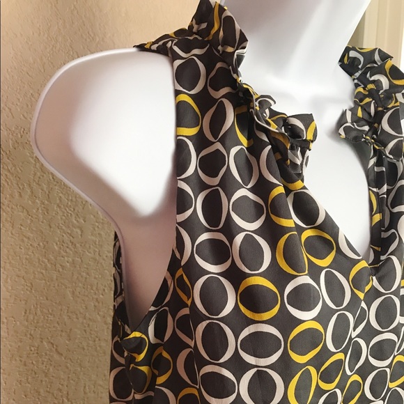 Banana Republic Gray Ruffle Blouse - Picture 3 of 7