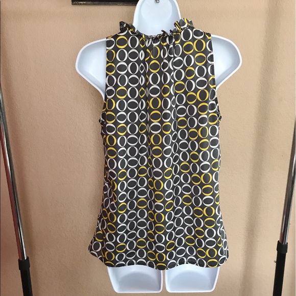 Banana Republic Gray Ruffle Blouse - Picture 5 of 7