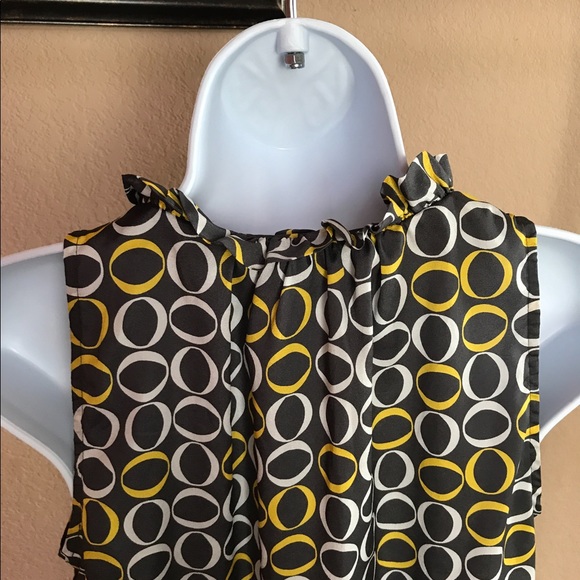 Banana Republic Gray Ruffle Blouse - Picture 6 of 7