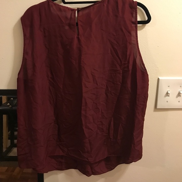 Beautiful maroon blouse - Picture 2 of 2