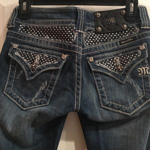 Miss Me distressed jeans (straight leg)