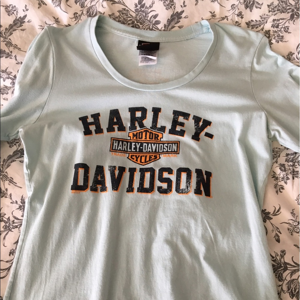 Women's shirt