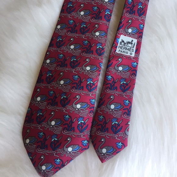 Hermes Other - Hermes Vintage Silk Men's Necktie - Swan Print EUC