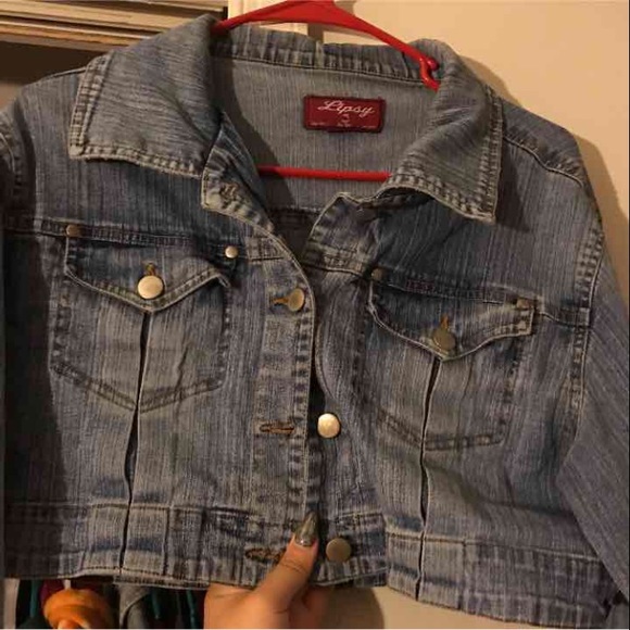 Cropped Jean Jacket - Picture 3 of 4