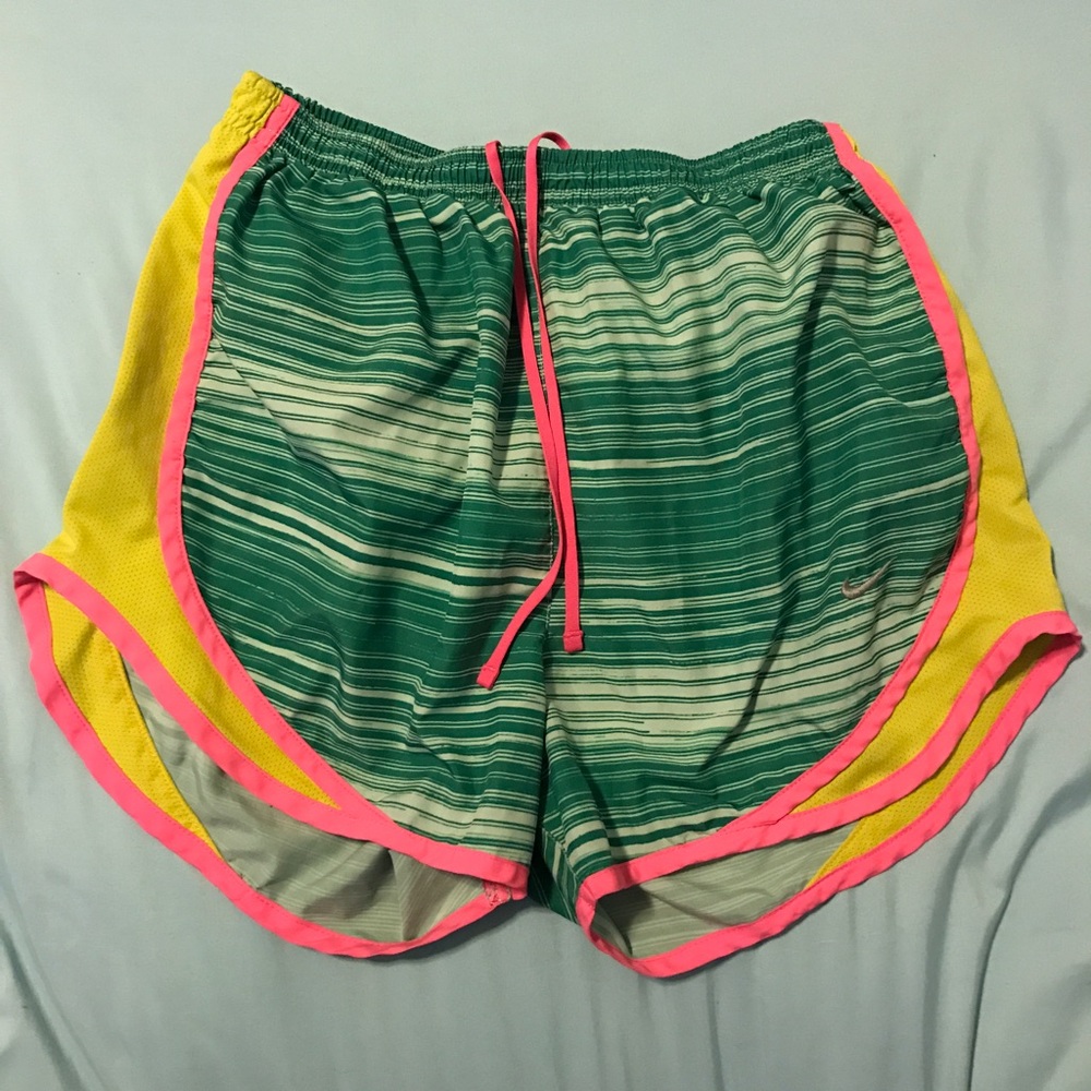 Women's Nike Tempo Printed Running Shorts