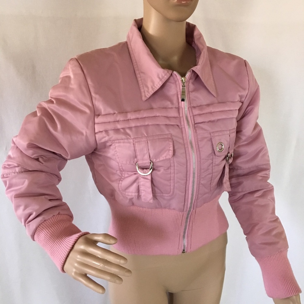 Nw0T BeAuTiFul PinK PuFfEr - Picture 6 of 11
