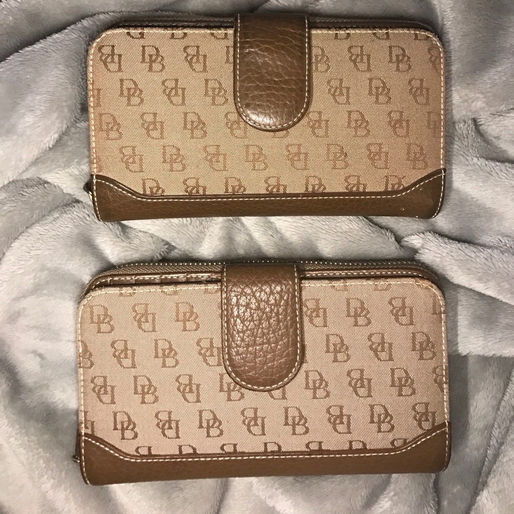 Dooney & Bourke Zip Around Wallet