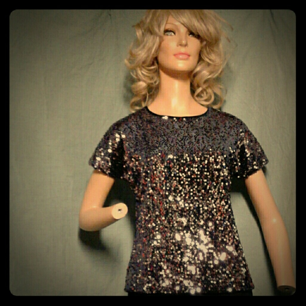 Jennifer Lopez Sequin Short Sleeve Top