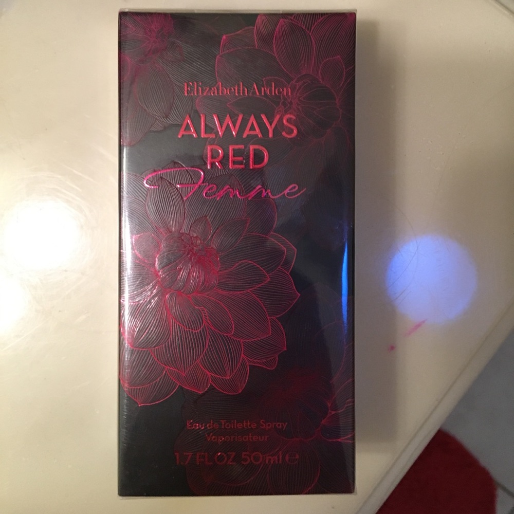 Unopened Elizabeth Arden perfume 💥