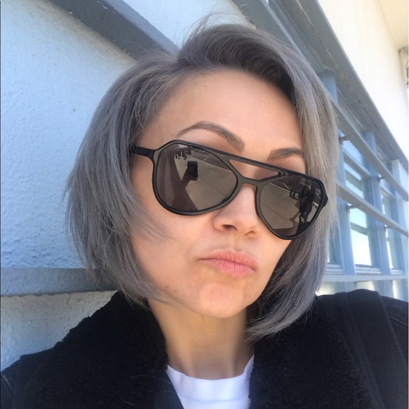 Meet your Posher, Aimee - Picture 3 of 3