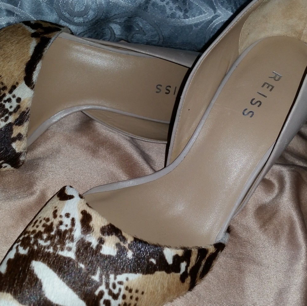 Reiss size 36 Brazilian Heels NEW