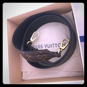 Louis Vuitton monogram bag shoulder strap