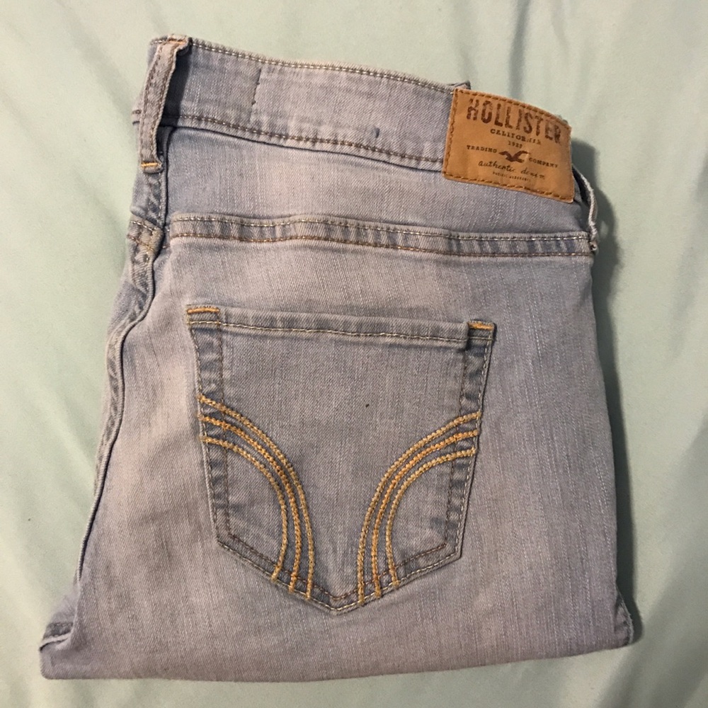 Size 5 Short Hollister Super Skinny Jeans