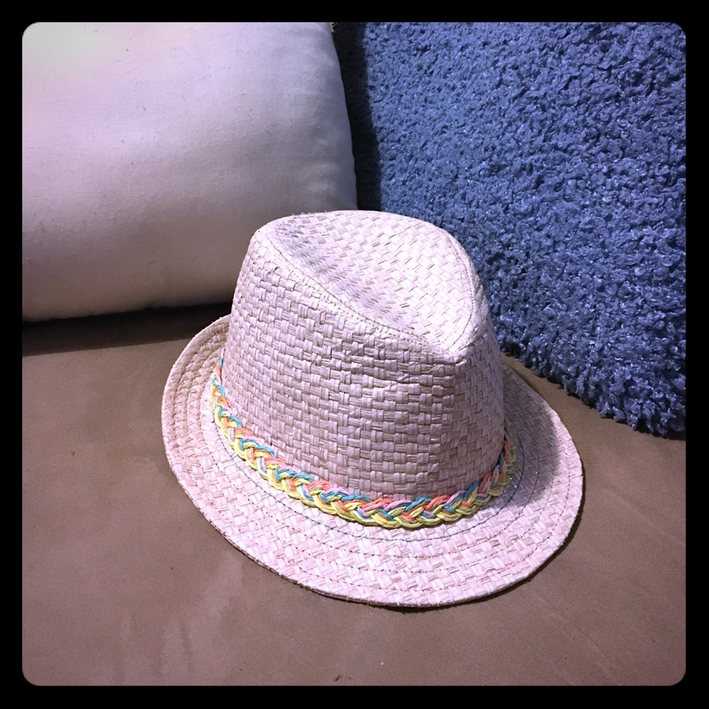 Straw pinkish silver hat