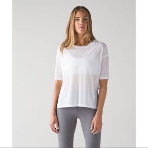 Lululemon get low short sleeve tee