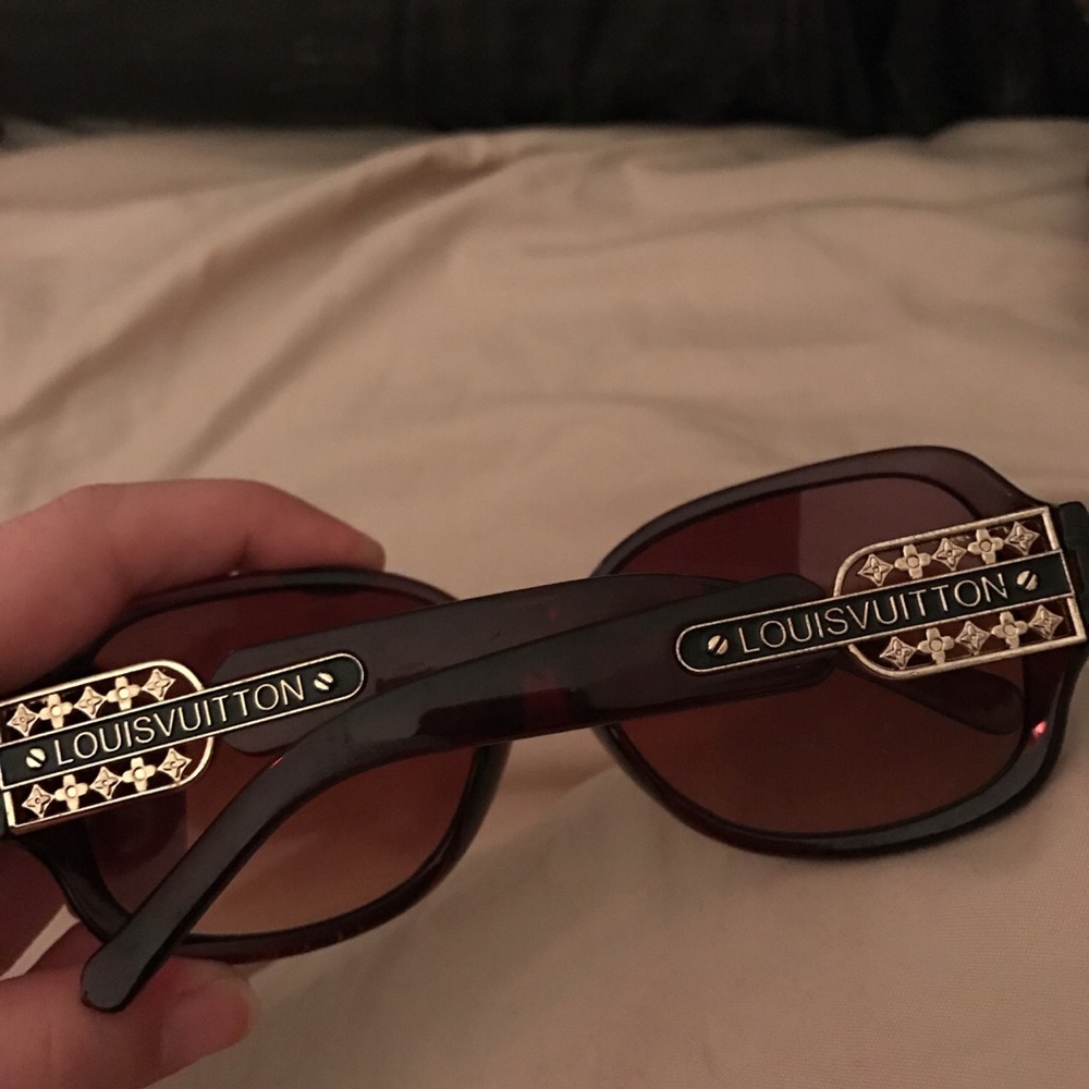 Louis Vuitton Gold Sunglasses Authentic