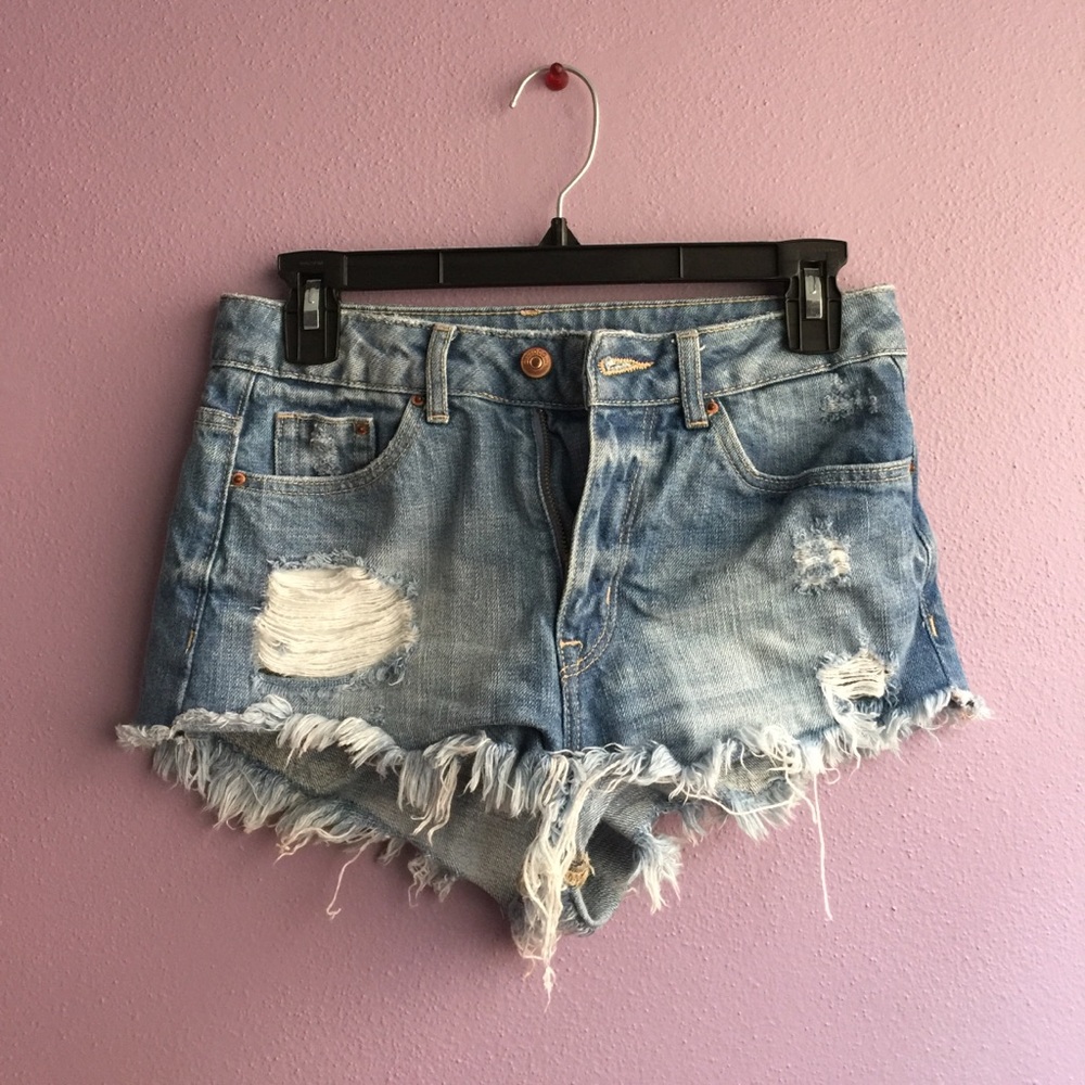 Distressed Jean shorts high waisted